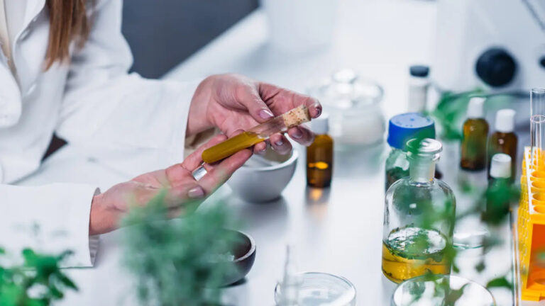 Jak poprawnie zbadać kał na pasożyty